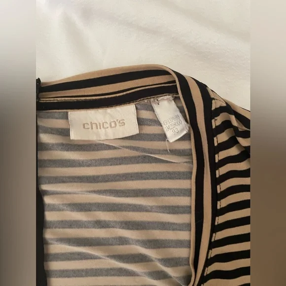 Chicos scoop neck women’s small half sleeves half back zipper gold - Picture 3 of 4